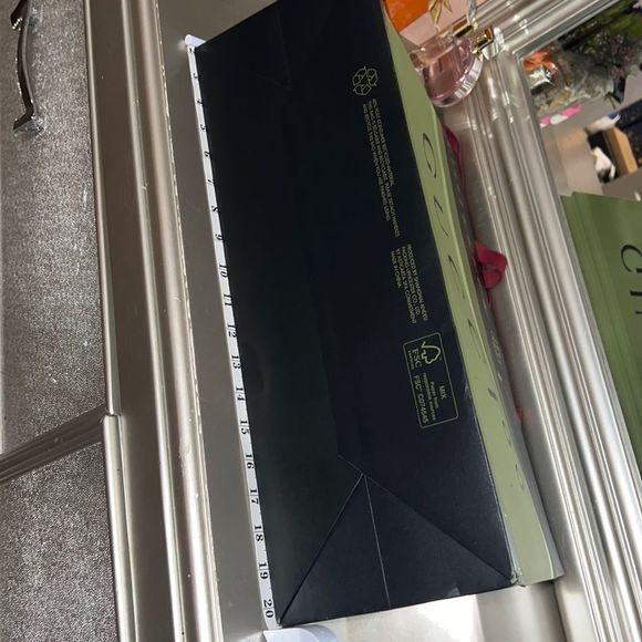 𝅺gucci shopping bag - Picture 3 of 5